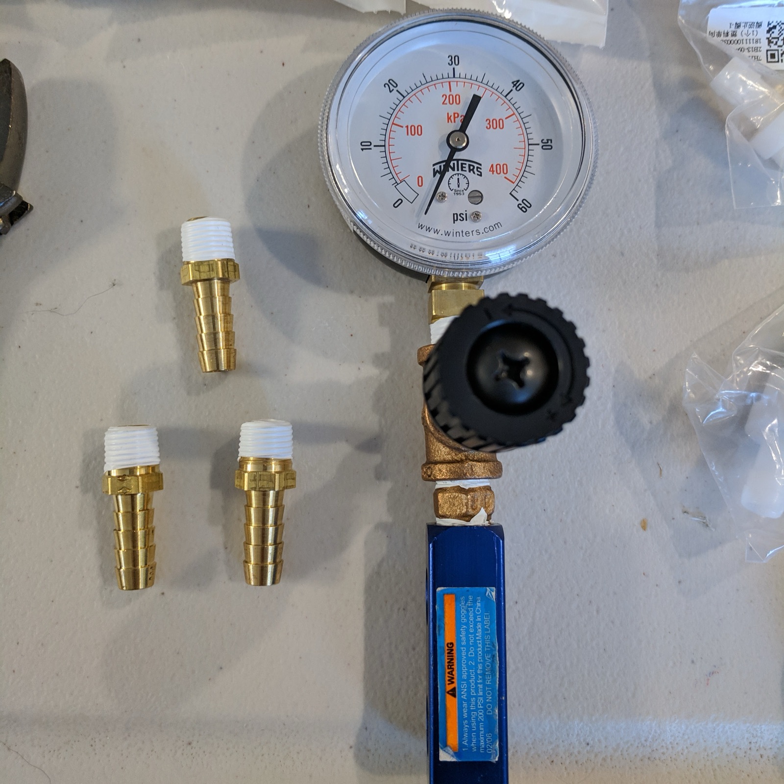 Attaching thew manifold to the tee